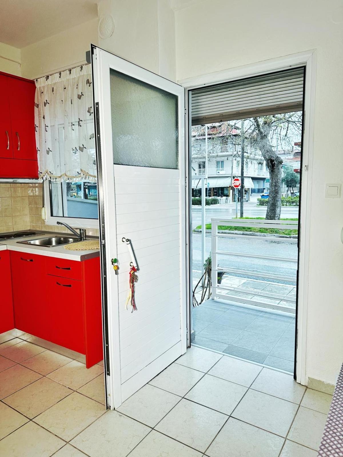 Elena Rooms-Apartments -B Asproválta Luaran gambar